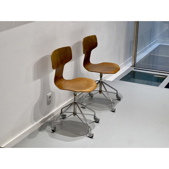 Image 1 of Paire de chaises de bureau pivotantes vintage modèle 3113 par Arne Jacobsen pour Fritz Hansen, 1960