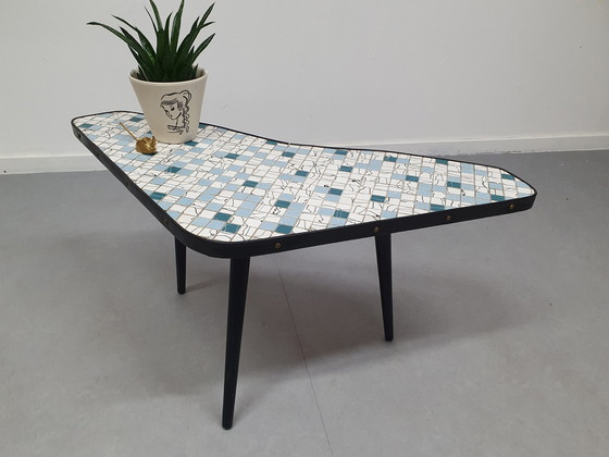 Image 1 of Table basse en mosaïque. Table d'appoint vintage.