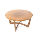 Table basse ronde vintage avec belle base fabriquée dans les années 1960