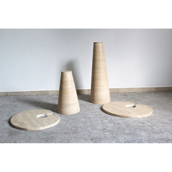Image 1 of Paire de tables d'appoint vintage en travertin italien Style Angelo Mangiarotti, 1970