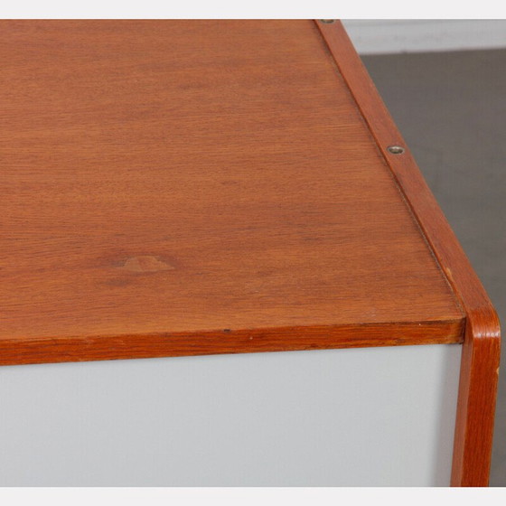Image 1 of Commode vintage rose et blanche modèle U-452 par Jiri Jiroutek pour Interier Praha, Tchécoslovaquie 1960