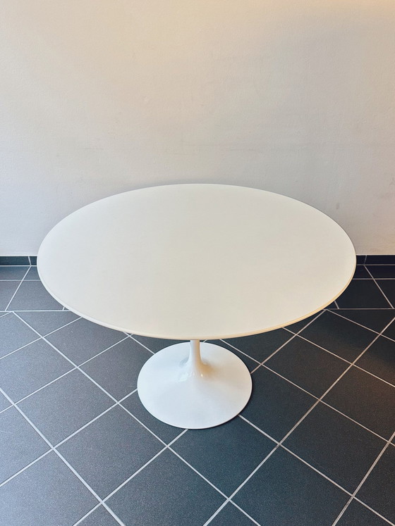 Image 1 of Tulip Dining Table By Saarinen For Knoll