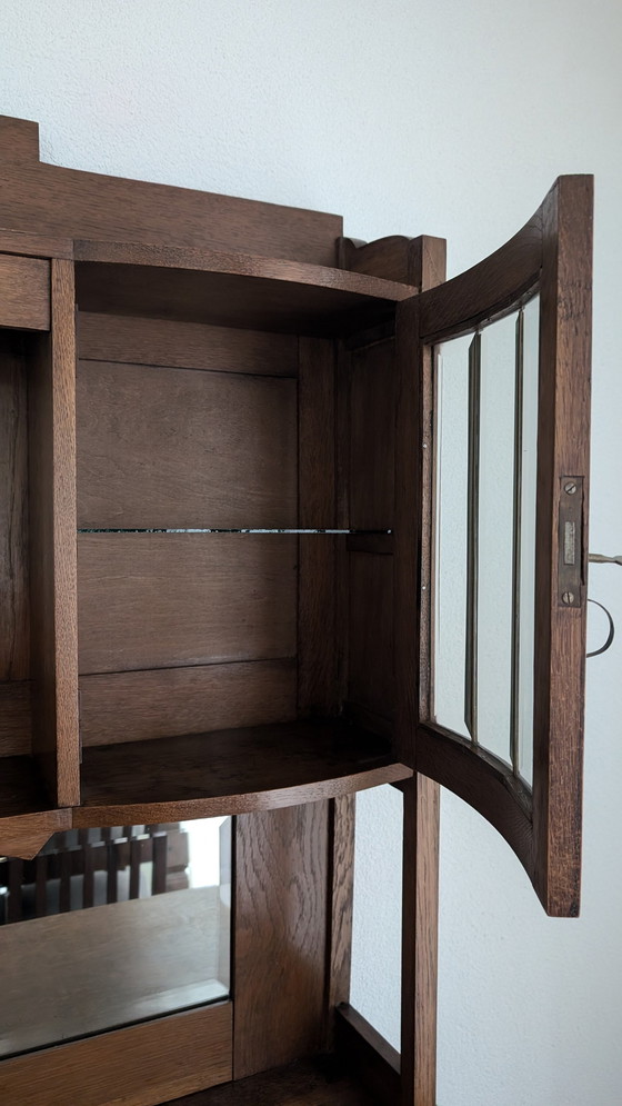 Image 1 of Buffet vintage avec miroir et armoires en verre