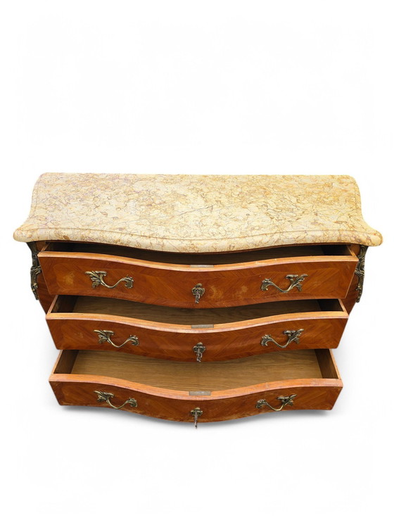 Image 1 of Commode Style Louis Xv Dessus Marbre