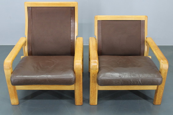 Image 1 of 1970 L. Olsen & Søn Paire de fauteuils en chêne et cuir, Danemark