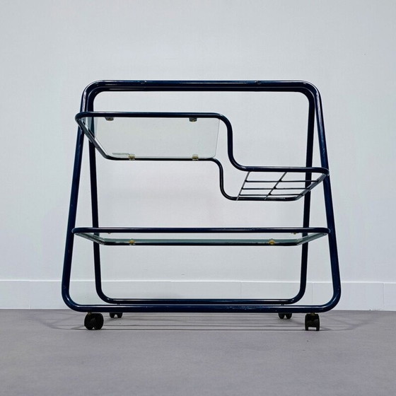 Image 1 of Chariot de bar vintage bleu cobalt avec plateaux en verre