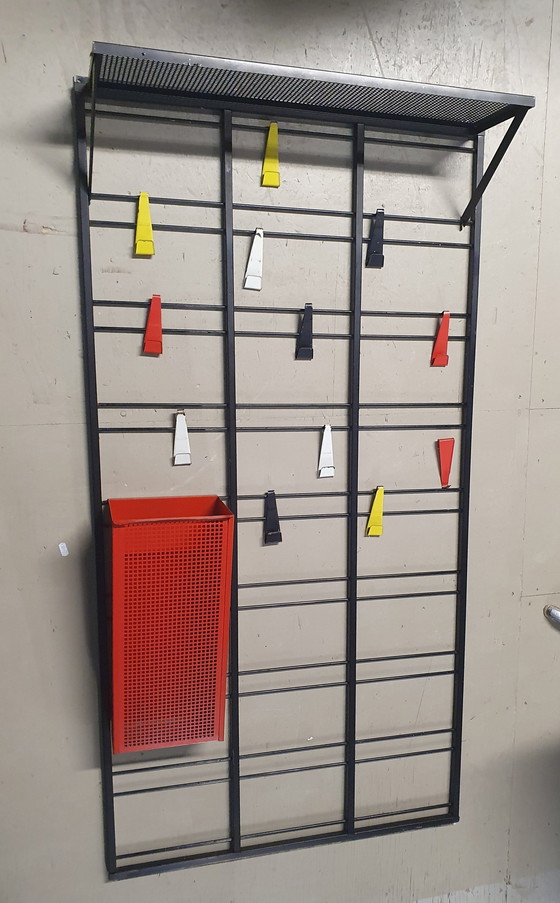 Image 1 of 1971 Vintage Pilastro Showroom Porte-manteau Porte-manteau