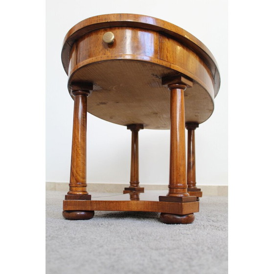 Image 1 of Table basse vintage avec 2 tiroirs latéraux en bois de noyer, Italie 1940