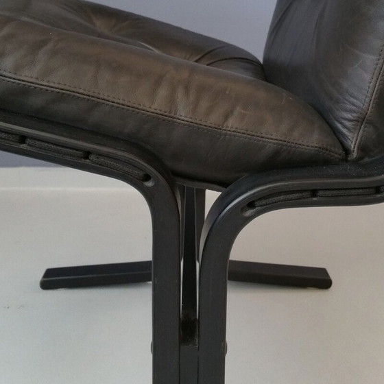Image 1 of Fauteuil Siesta vintage pour Westnofa en cuir noir et bois de hêtre 1960