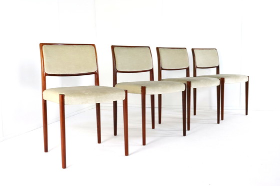 Image 1 of Ensemble de 4 chaises Niels O Möller modèle 80 en bois de rose vintage