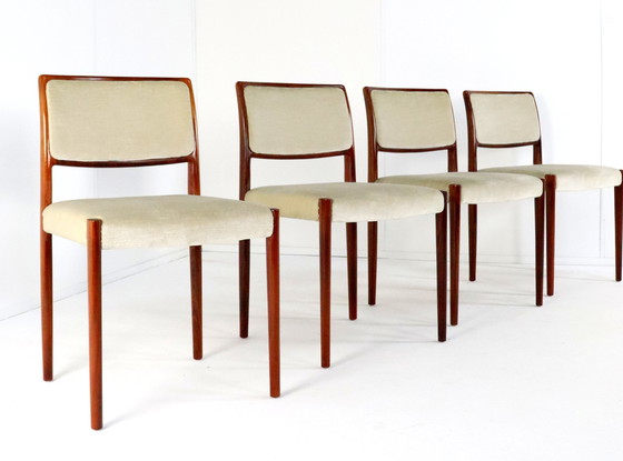 Image 1 of Ensemble de 4 chaises Niels O Möller modèle 80 en bois de rose vintage