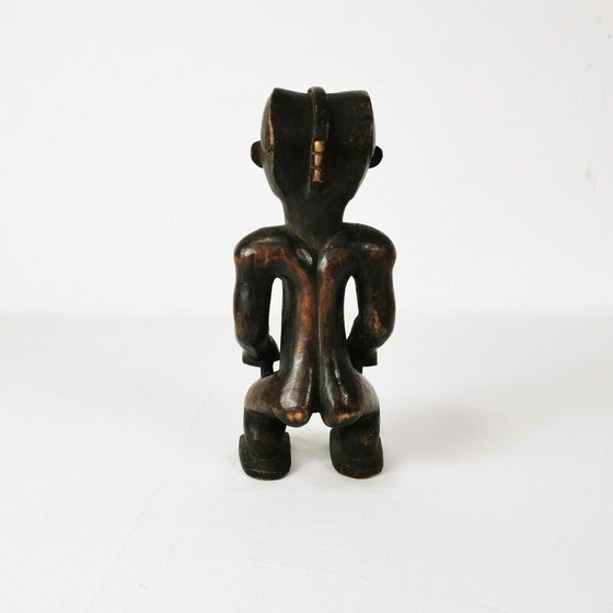 Image 1 of Figurine vintage en bois représentant un gardien de reliquaire