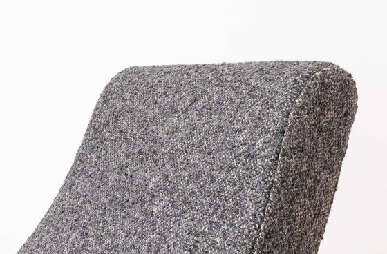 Image 1 of Chaise à bascule vintage, Tchécoslovaquie, 1950S, Reupholstered In Charcoal Grey Boucle