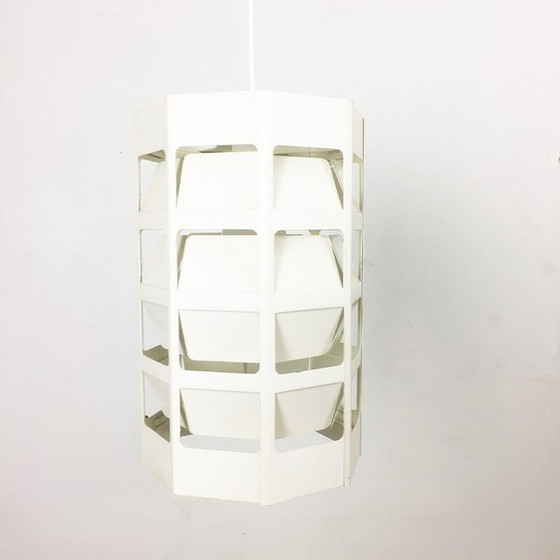 Image 1 of Lampe suspendue scandinave en métal blanc par Louis Poulsen, Danemark 1960