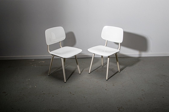 Image 1 of 2X Chaises Revolt Designées par Friso Kramer pour Ahrend