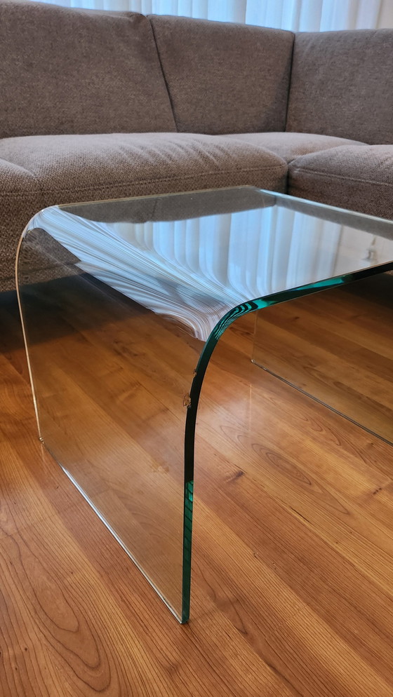 Image 1 of Fiam Waterfall 1970 table d'appoint 1/2 de l'ensemble de tables gigognes