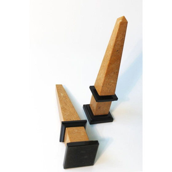 Image 1 of Paire d'obélisques anciens en marbre Giallo Reale
