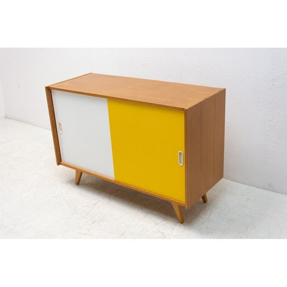 Image 1 of Buffet vintage en hêtre "U-452" par Jiří Jiroutek, Tchèque 1960