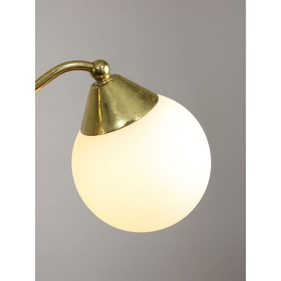 Image 1 of Lustre Vintage Art Deco en laiton et opaline, Italie