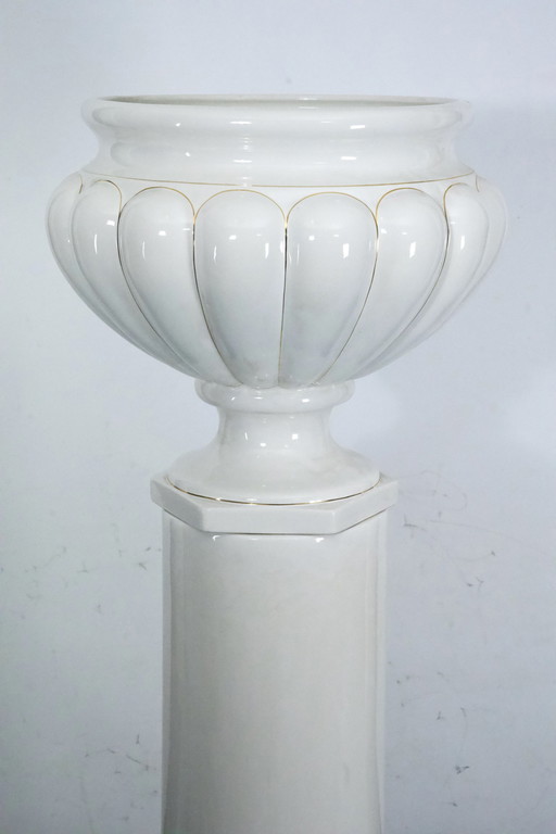 Vase surdimensionné en céramique blanche avec détails dorés et colonne, Italie, 1970S