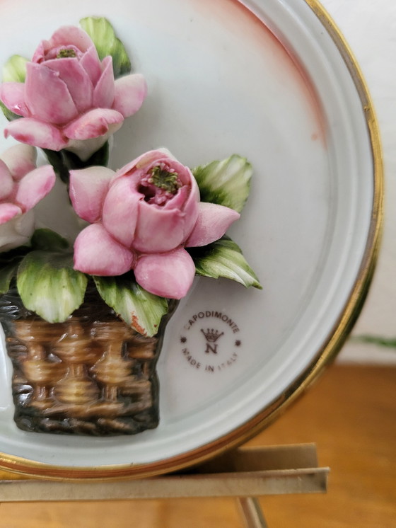 Image 1 of Peinture de fleurs en porcelaine de Capodimonte