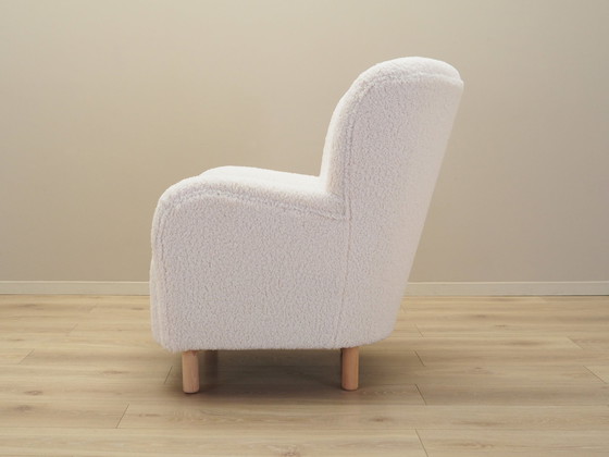 Image 1 of Fauteuil blanc, Design scandinave, Production : Danemark