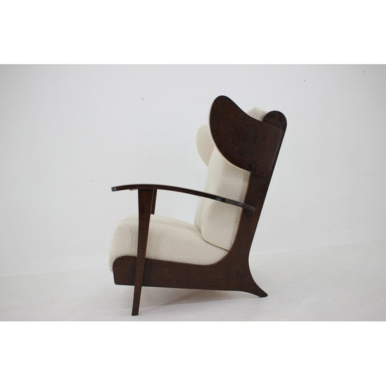 Image 1 of Fauteuil Wing vintage en hêtre et laine bouclée, Tchécoslovaquie 1940