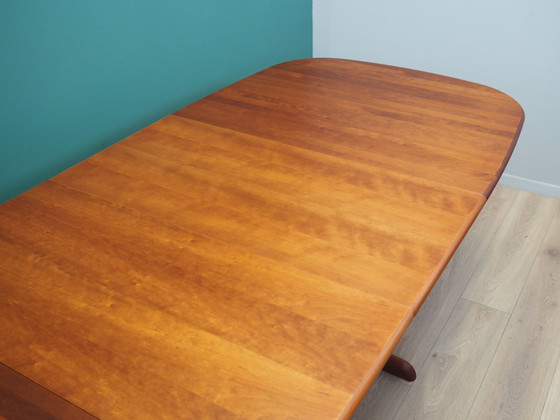 Image 1 of Table en cerisier, Design danois, 1970S, Production : Danemark