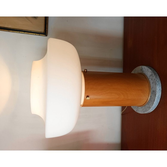 Image 1 of Lampe de bureau vintage en verre opalin et bois, 1970