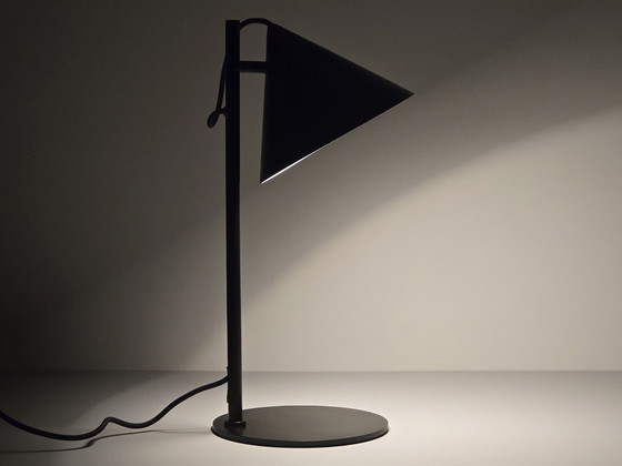 Image 1 of Design moderne danois - Lampe de table Frandsen Benjamin - Dessinée par Benny Frandsen, 2000S.