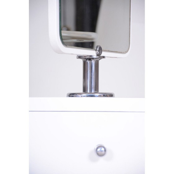 Image 1 of Miroir de coiffeuse bauhaus blanc vintage par Petr Vichr, 1930