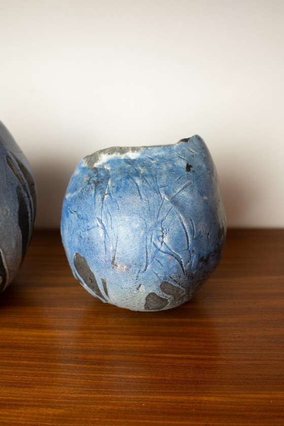 Image 1 of Ensemble de 2 vases vintage en céramique bleue