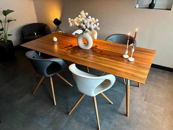 Image 1 of Table de salle à manger en noyer Hulshoff Design