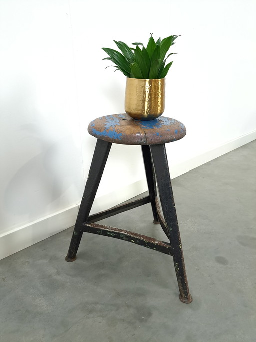 Tabouret industriel en bois et acier bleu