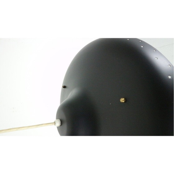 Image 1 of Lampe suspendue vintage en verre opalin et laiton opalin par Bent Karlby pour Lyfa, Danemark 1950