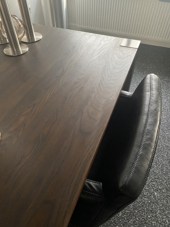 Image 1 of Table de salle à manger Cross Mc Glan, plateau en chêne et pieds en acier inoxydable