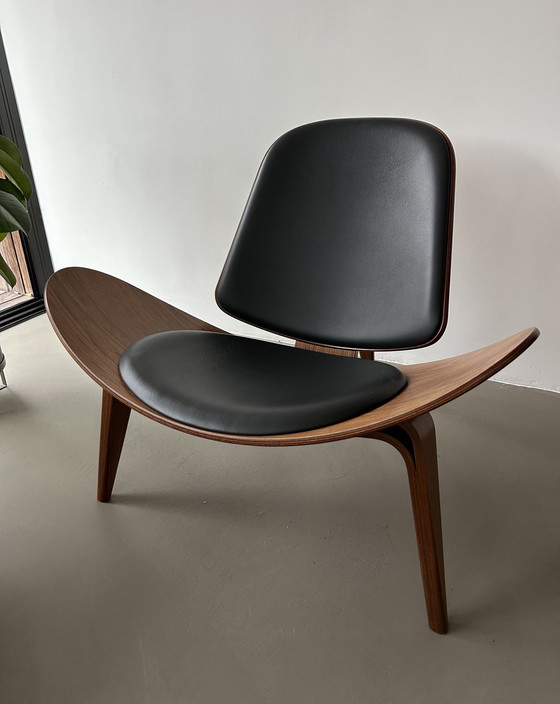 Image 1 of Carl Hansen Ch07 Chaise Shell