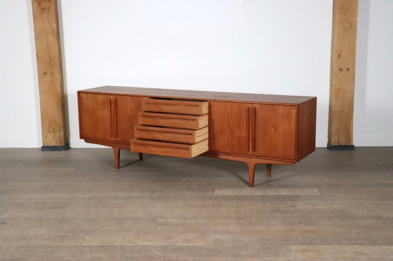 Image 1 of Buffet moderne du milieu du siècle en teck, Danemark, années 1960