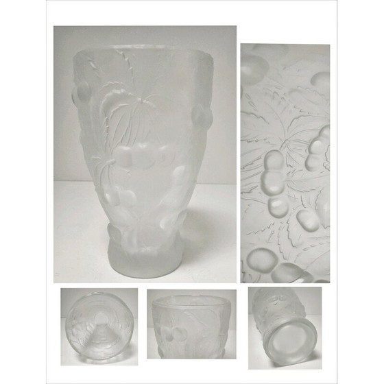 Image 1 of Vase vintage en verre pressé de Josef Inwald