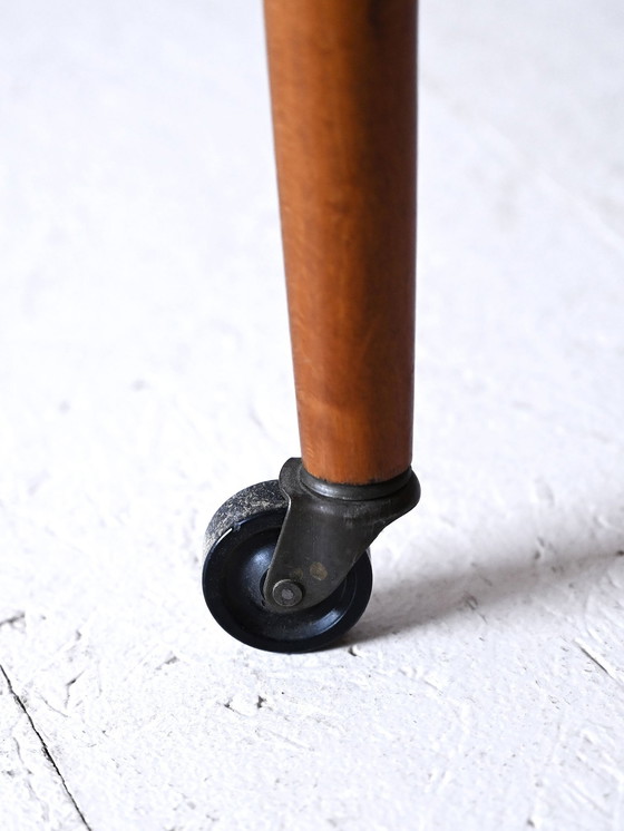 Image 1 of Table basse à roulettes 1950S