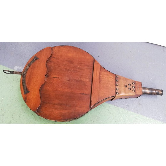 Image 1 of Soufflet de forge vintage en bois et cuir