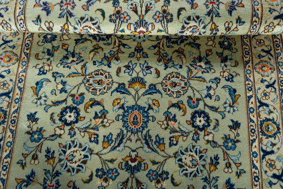 Image 1 of 190 X 118 cm Tapis Keshan noué à la main en liège