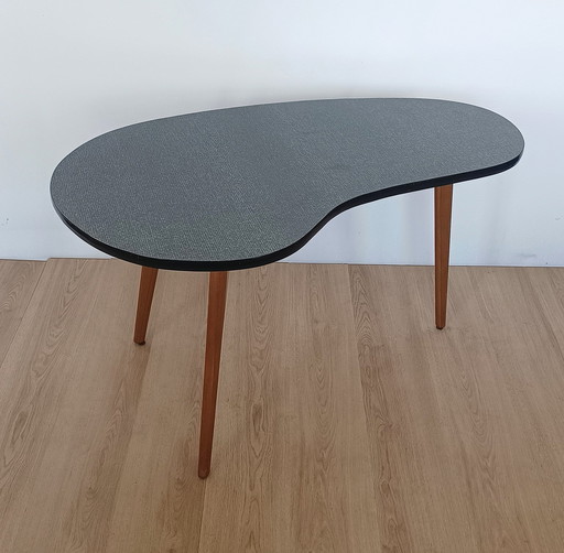 Grande table d'appoint des années 50