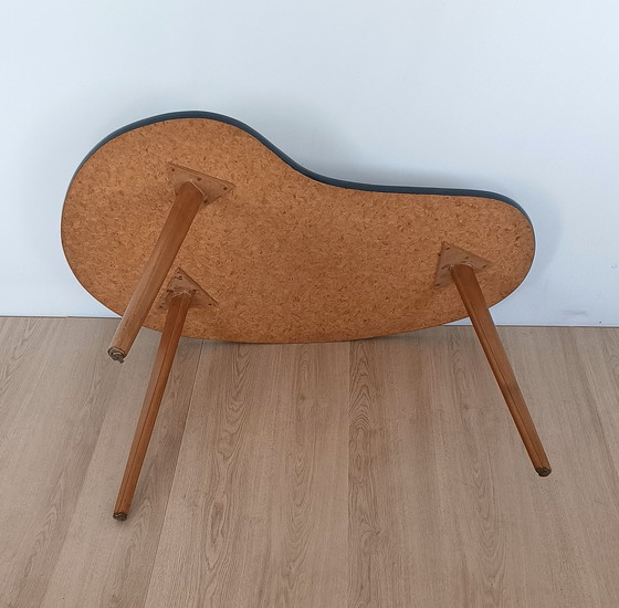 Image 1 of Grande table d'appoint des années 50