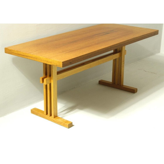 Image 1 of Table basse vintage "Horizon" en bois de shedua et frêne, 1970