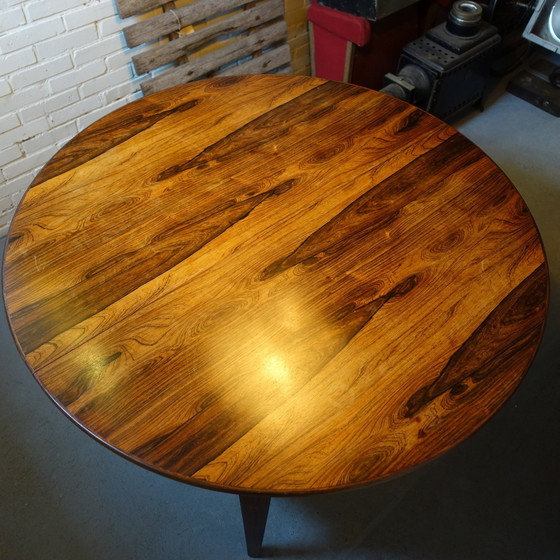 Image 1 of Table de salle à manger ronde en bois de rose