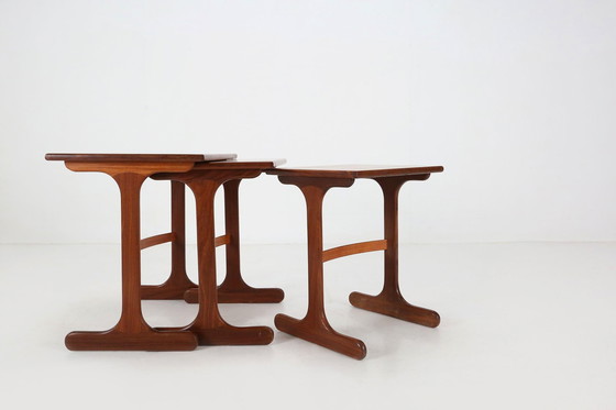 Image 1 of Ensemble de 3 tables gigognes en bois de teck par G-Plan, 1970, UK
