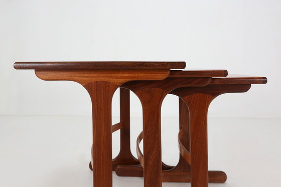 Image 1 of Ensemble de 3 tables gigognes en bois de teck par G-Plan, 1970, UK