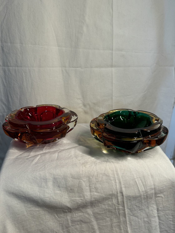 Image 1 of Bol/Ashtray vintage en forme de fleur