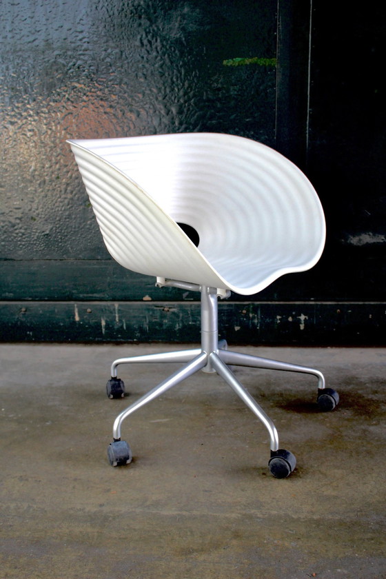 Image 1 of Ron Arad - Vitra - Chaise pivotante / Chaise de bureau - Modèle Tom Vac